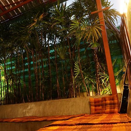 Baan Park Raak Backpacker Hostel Chiang Mai Exteriör bild