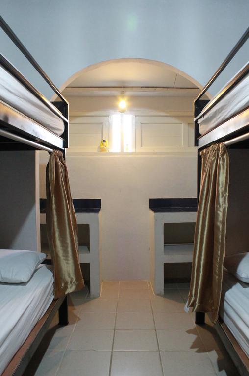 Baan Park Raak Backpacker Hostel Chiang Mai Exteriör bild
